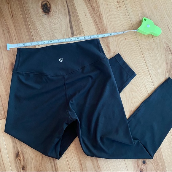 Designer Workout Bundle EUC - Picture 13 of 14